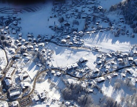 Chalets in Les Carroz - aerial view of the resort centre