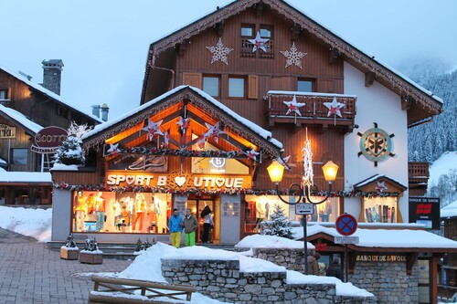 Ski holidays in Meribel - the resort centre