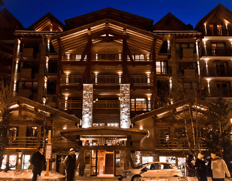 Ski hotels near resort centre - Hotel Blizzard in Val d'Isere