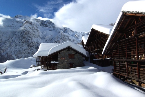 Ski holidays in Monterosa - the local Walser architecture