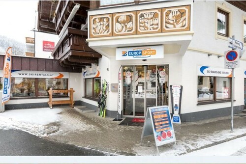 Ski Hire Zell am See