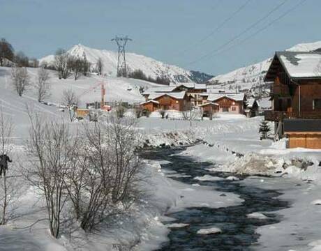 Chalets in Le Bettex (Les Menuires) Chalets in Le Bettex (Les Menuires)