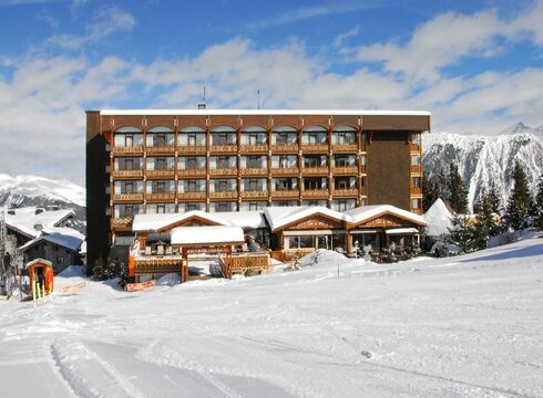 Alpes Hotel Du Pralong ski hotel in Courchevel 1850