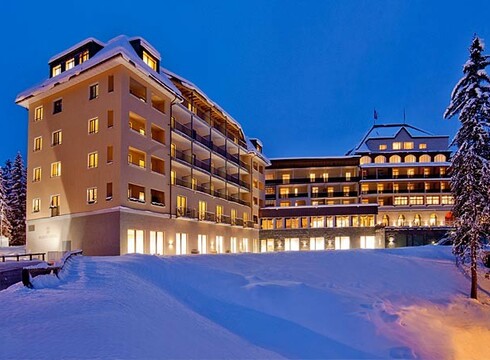 Hotel Waldhotel National ski hotel in Arosa