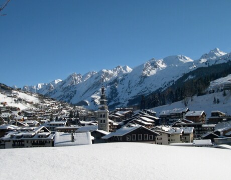 Chalets in La Clusaz - a pretty resort in the French Alps Chalets in La Clusaz - a pretty resort in the French Alps