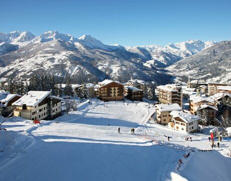 ski chalets and hotels in Sauze d'Oulx Italy