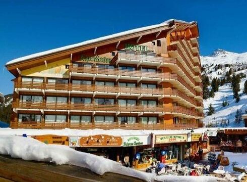 Hotel Alpen Ruitor ski hotel in Mottaret