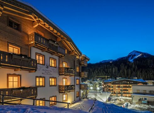 Hotel Chalet Del Sogno ski hotel in Madonna di Campiglio