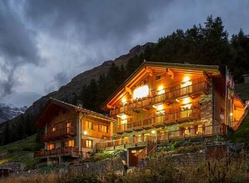 Hotel De Gletscher ski hotel in Gressoney