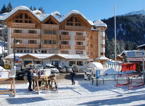 Hotel Bellavista ski hotel in Madonna di Campiglio