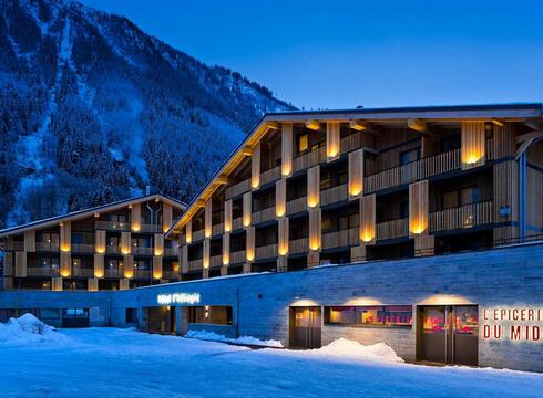 Hotel L'Heliopic ski hotel in Chamonix