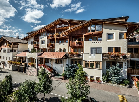 Hotel Diamant ski hotel in San Cassiano