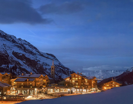 Tignes 1800 - Les Boisses - at night