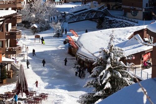 Ski hire La Tania - on the slopes