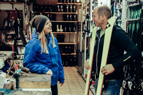 Ski hire Alpbach - Hannes Lintner in his ski hire store