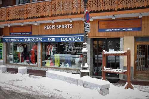 Ski hire Courchevel Village - Regis Sports in the centre of resort