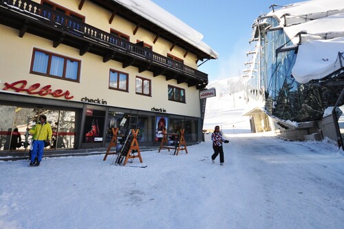 Ski hire St Anton - Alber Sport Freeride by the Galzigbahn