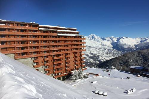 Ski hire Aime La Plagne