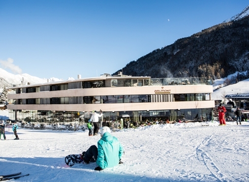 Hotel Arlmont ski hotel in St Anton