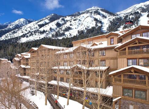 Hotel Teton Mountain Lodge ski hotel in Jackson Hole