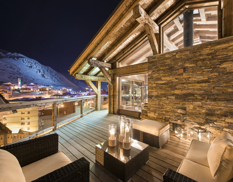 Ski_resort_Tignes_France