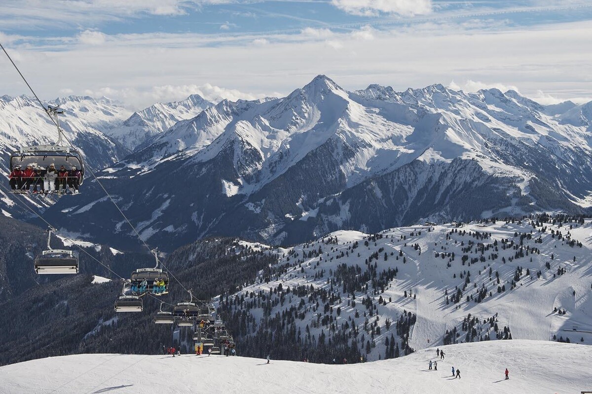 mayrhofen tourist information office