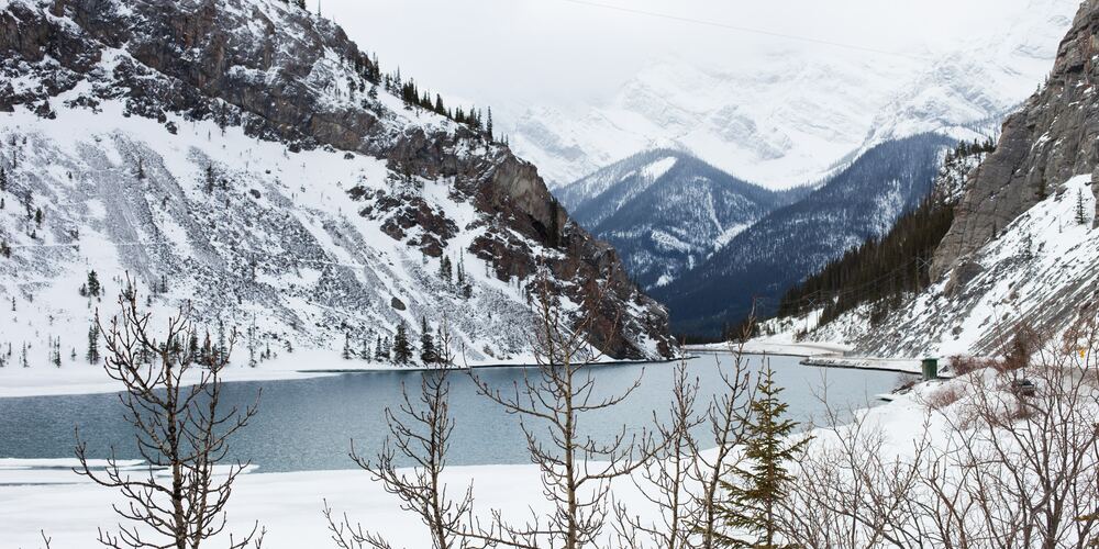 10 Reasons to Ski in Canada