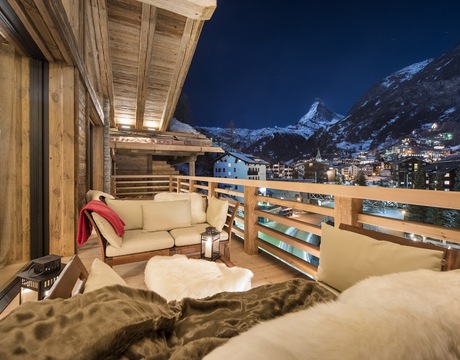 Ski chalets with great views