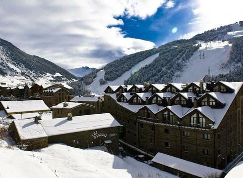 Hotel Himalaia ski hotel in Soldeu